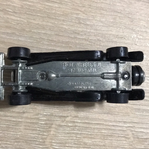 1980 Mattel Hot Wheels 1937 Bugatti Black Red #1696 Whitewall- Malaysia (B) - Picture 5 of 6